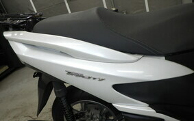 YAMAHA TRICITY 125 SE82J