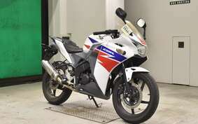 HONDA CBR125R JC50