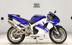 YAMAHA YZF-R1 1999 RN01