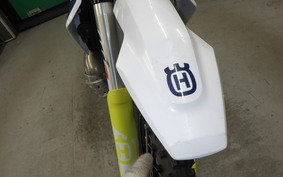 HUSQVARNA TE250I