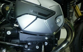 BMW R NINE T 2023