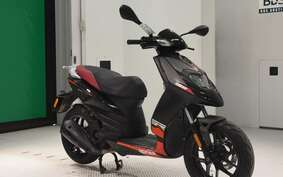 APRILIA SR125 MOTARD