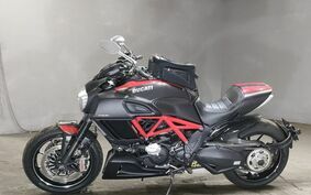 DUCATI DIAVEL Carbon 2015 G105J