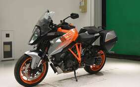 KTM 1290 SUPER DUKE GT 2022