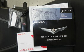 HONDA GL 1800 GOLD WING TOUR DCT 2021 SC79