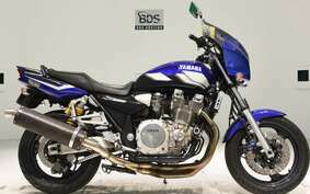 YAMAHA XJR1300 2001