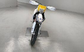 HUSQVARNA FE250 ヘリテージ UAA