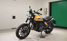 DUCATI SCRAMBLER ICON 2015