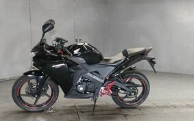 HONDA CBR125R JC50