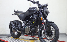 HUSQVARNA スヴァルトピレン125