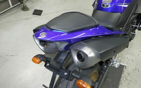 YAMAHA YZF-R1 2010