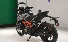 KTM 125 DUKE JPA40