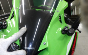 KAWASAKI ZX-25R ZX250E