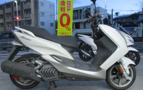 YAMAHA S-MAX SG27