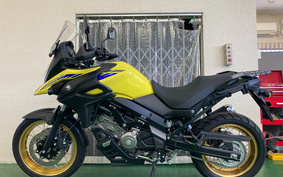 SUZUKI DL650 ( V-Strom 650 ) ABS 2021 C733A