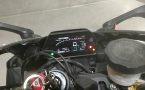 YAMAHA YZF-R1 M 2015 RN40