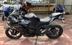 KAWASAKI NINJA ZX 25 ZX250E