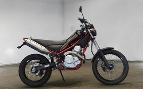 YAMAHA TRICKER DG16J