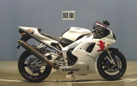 YAMAHA YZF-R1 1998 RN01