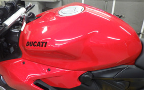 DUCATI STREETFIGHTER V2 2022