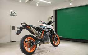 KTM 890 DUKE R 2021