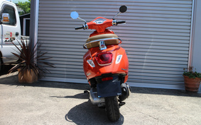 VESPA PRIMAVERA 125