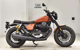 MOTO GUZZI V9 BOBBER SPORTS 2021