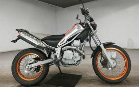 YAMAHA TRICKER DG16J