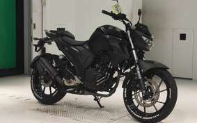 YAMAHA FZ25