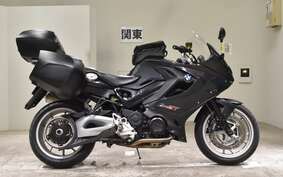 BMW F800GT 2013 0B03