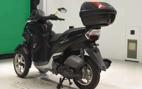 YAMAHA TRICITY 125 SE82J