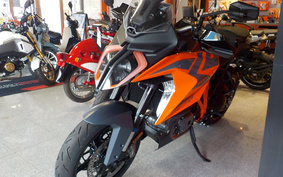 KTM 1290 SUPER DUKE GT 2024 V6940