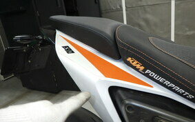 KTM 690 DUKE R 2013 LDU40