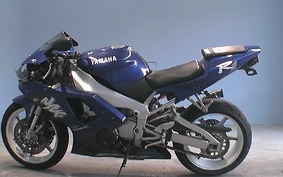 YAMAHA YZF-R1 1998 RN01