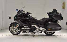 HONDA GL 1800 GOLD WING TOUR DCT 2021 SC79