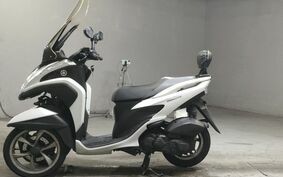 YAMAHA TRICITY 125 SE82J