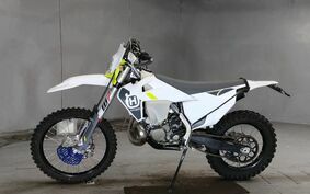 HUSQVARNA  TE250i 2021 UTA2