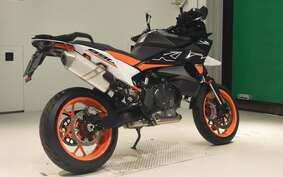 KTM 890 SMT 2024