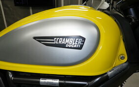 DUCATI SCRAMBLER ICON 2015