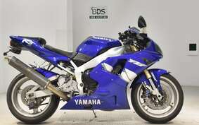 YAMAHA YZF-R1 1999 RN01