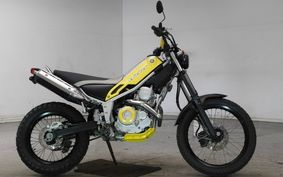 YAMAHA TRICKER DG10J