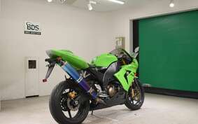 KAWASAKI ZX 10 NINJA R 2004 ZXT00C