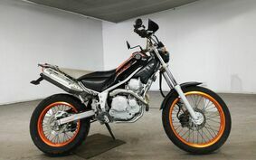 YAMAHA TRICKER DG16J