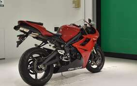 TRIUMPH DAYTONA 675 2013