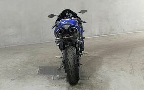 YAMAHA YZF-R1 2004 RN124