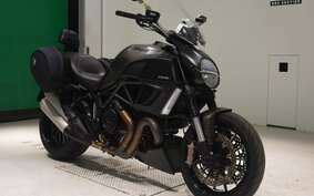 DUCATI DIAVEL STRADA 2013