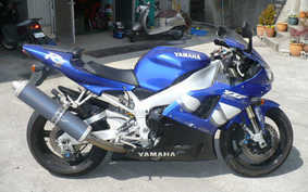 YAMAHA YZF-R1 2000 RN04