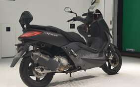 YAMAHA X-MAX 250