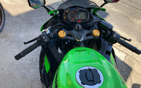 KAWASAKI NINJA ZX 25 ZE250E