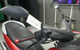 YAMAHA N-MAX SE86J